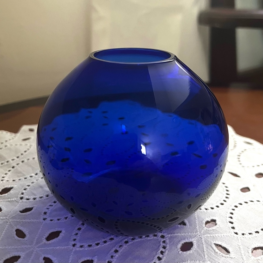 Vintage Blenko Cobalt Blue Hand Blown Orb Vase MCM Squat Ball 164g